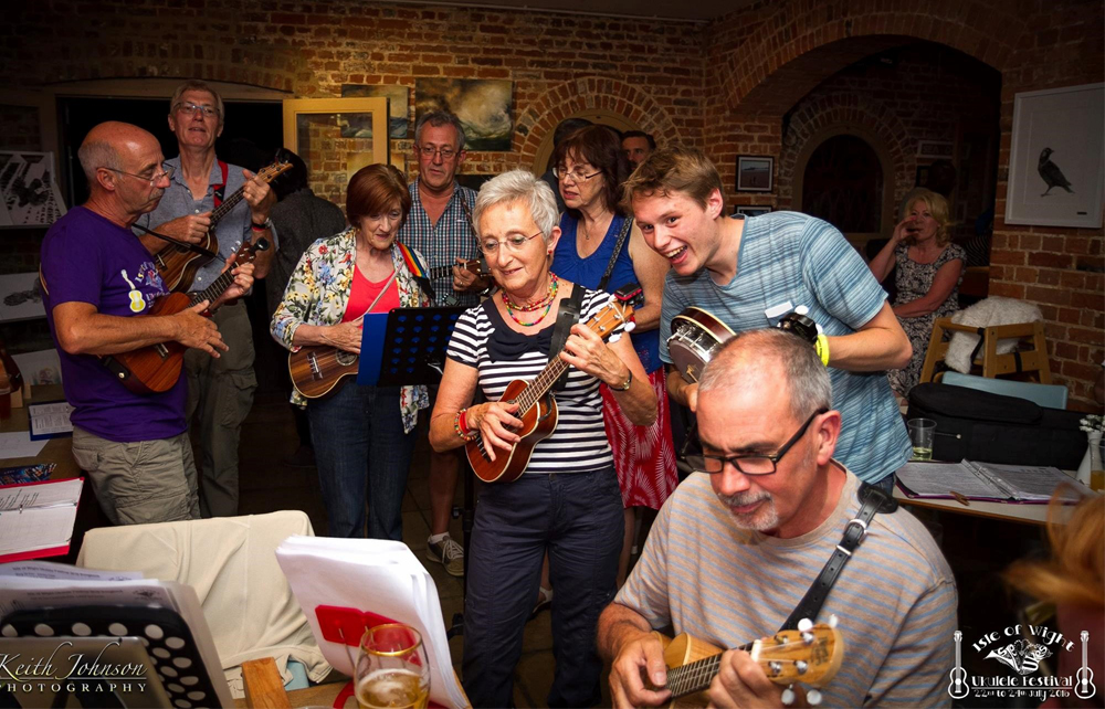 ISLE OF WIGHT UKULELE FESTIVAL TO RETURN TO NEWPORT IN NOVEMBER