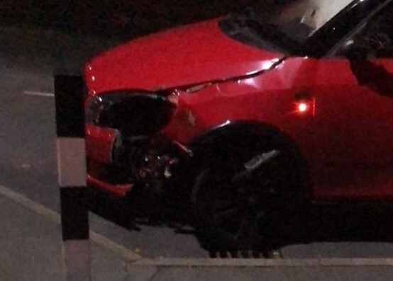 SKODA LEAVES DEBRIS ACROSS THE ROAD AFTER LAKE HIGH STREET CRASH