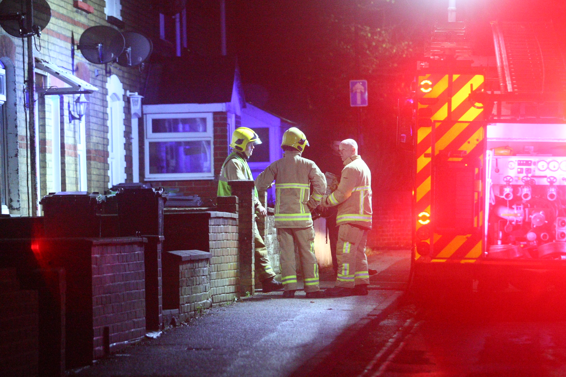 KITCHEN FIRE AT FAMILY HOME IN PAN
