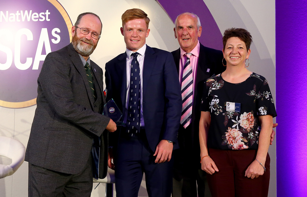 LIFETIME SERVICE AWARD FOR ISLE OF WIGHT CRICKETER DAVID LLOYD
