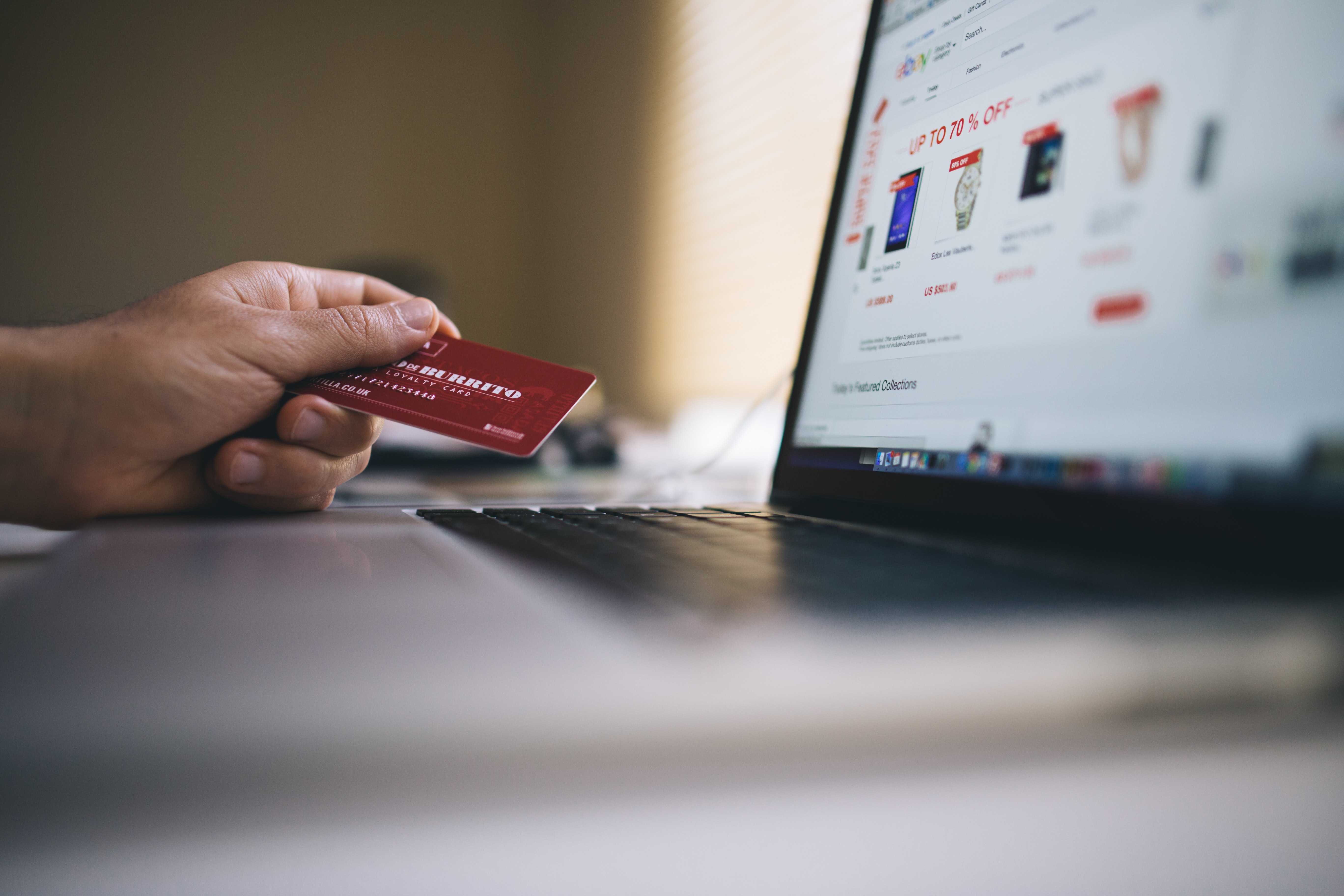 TRADING STANDARDS WARN TO TAKE CARE WHEN SHOPPING ONLINE THIS CHRISTMAS