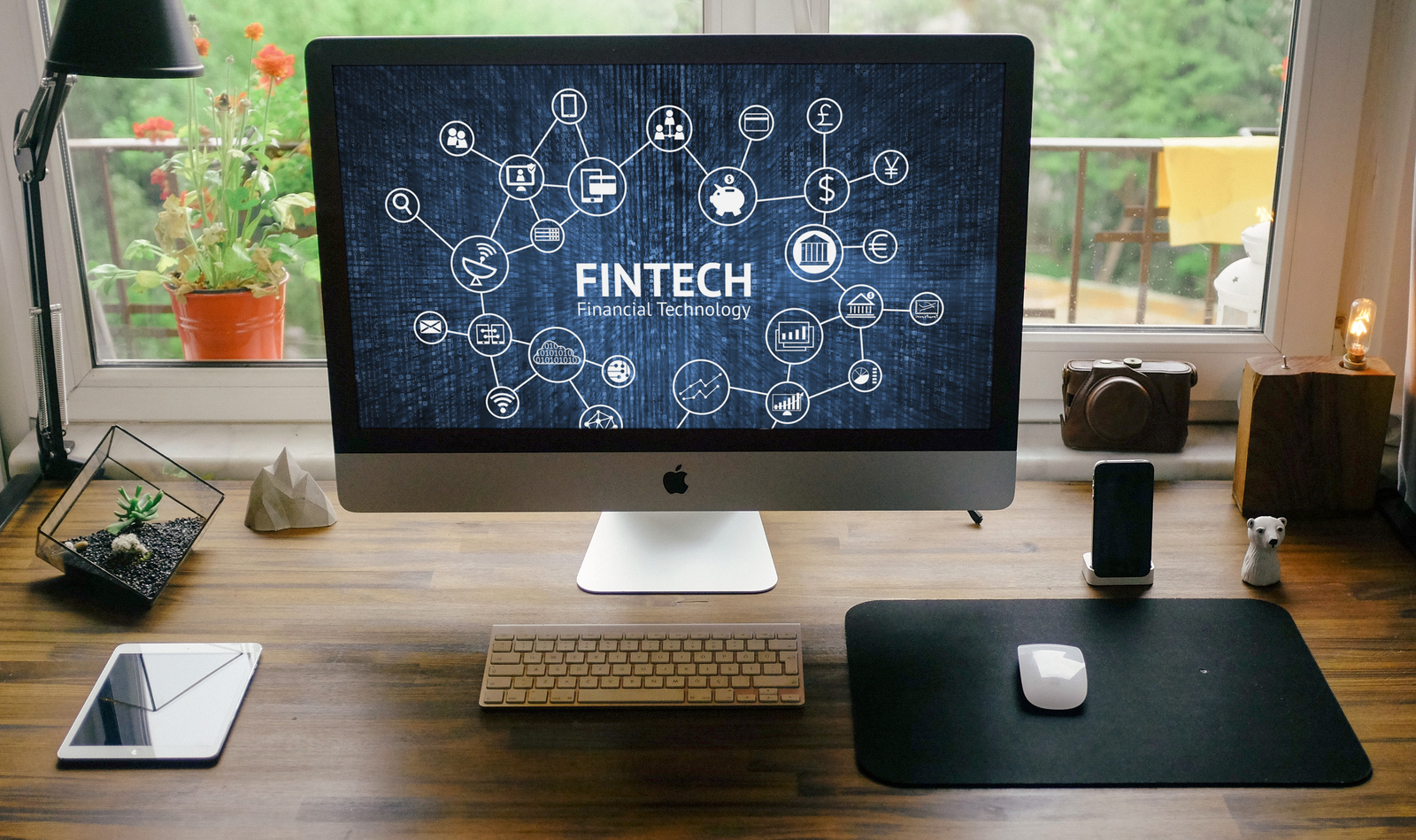 ISLE OF WIGHT STUDENTS ENCOURAGED TO APPLY FOR FINTECH SCHOLARSHIP