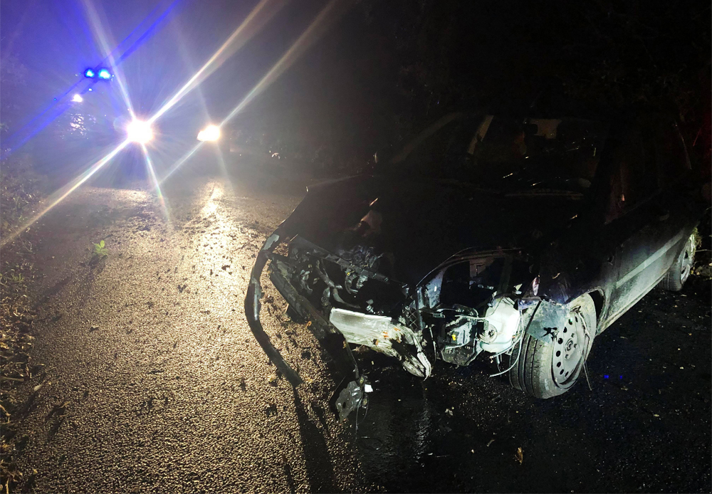MALE INJURED AS CAR COLLIDES WITH TREE ON THE OUTSKIRTS OF NEWPORT