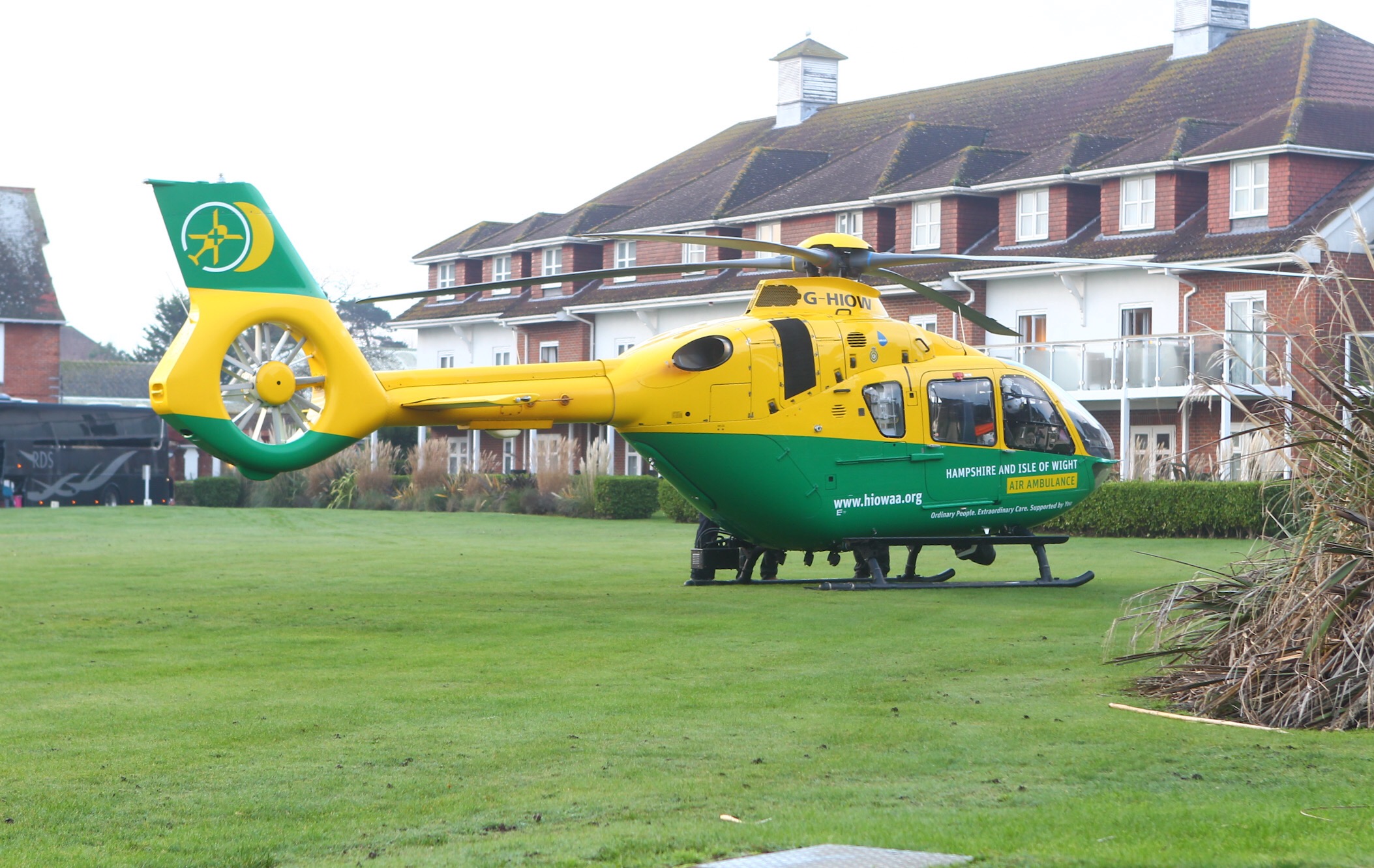 AIR AMBULANCE CALLED TO BEMBRIDGE COAST HOTEL