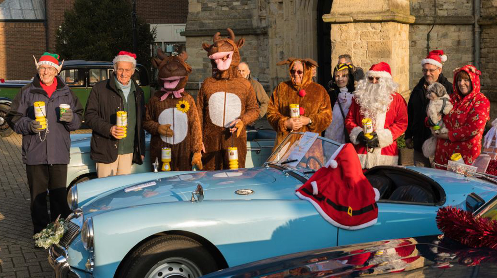 CLASSIC CAR CLUB TO GO FESTIVE IN AID OF MOUNTBATTEN