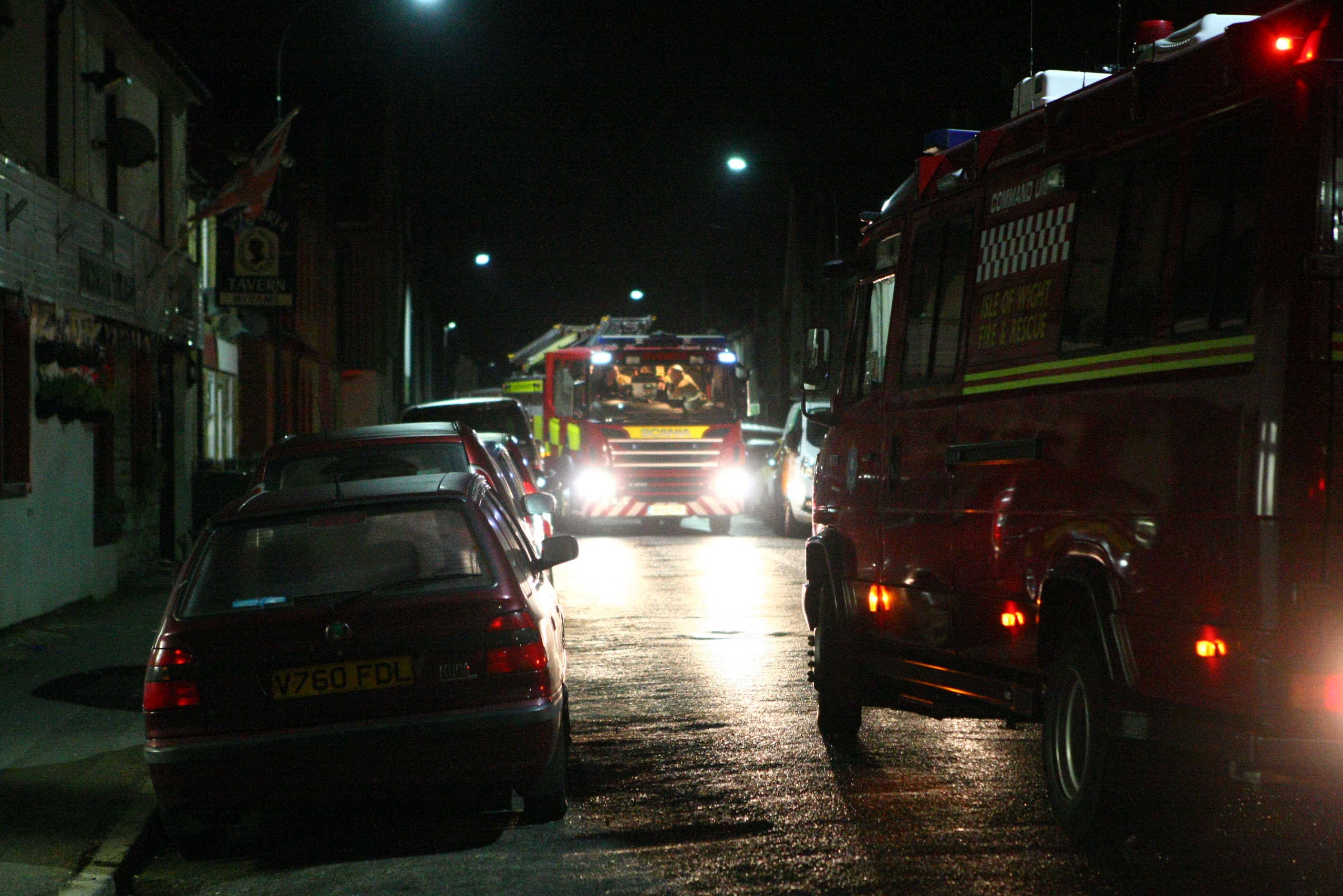 EARLY HOURS CALL OUT FOR FIRE CREWS TO FACTORY IN EAST COWES