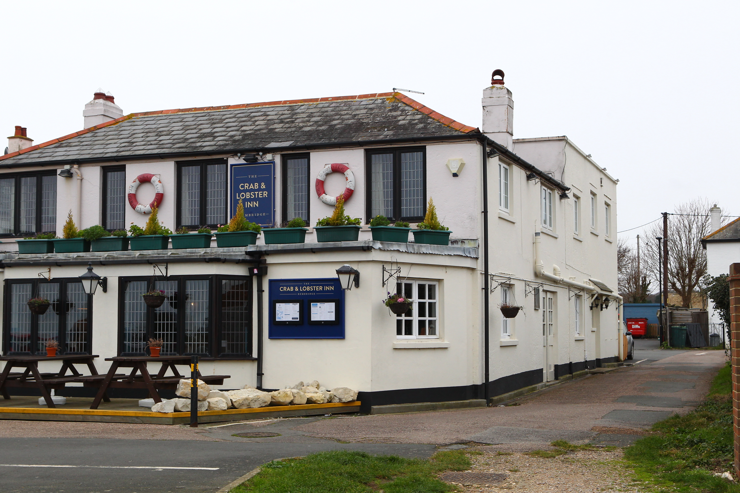 CHIMNEY FIRE AT PUB IN BEMBRIDGE
