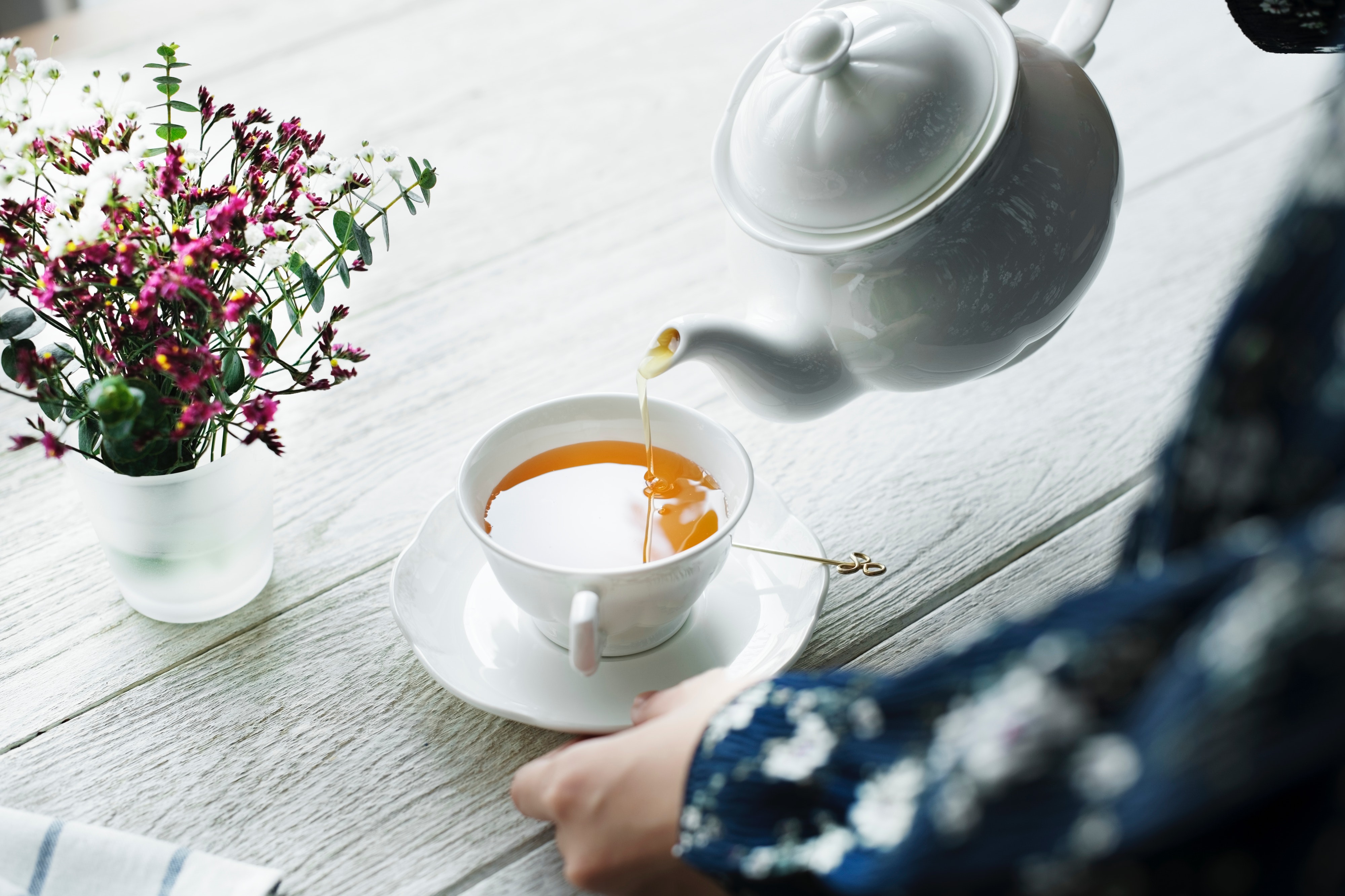 POPPINS, PUDDING AND PROSECCO AT SPECIAL CHARITY AFTERNOON TEA