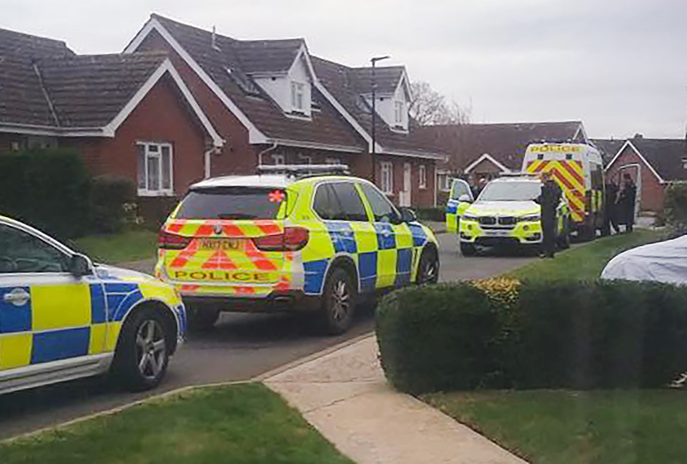 POLICE ARREST 4 AND SEIZE GOODS IN ‘COUNTY LINES’ DRUG DEALING CRACKDOWN