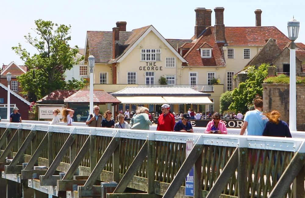 BUSINESSMAN VOWS TO TRANSFORM YARMOUTH INTO THE UK’S ST TROPEZ
