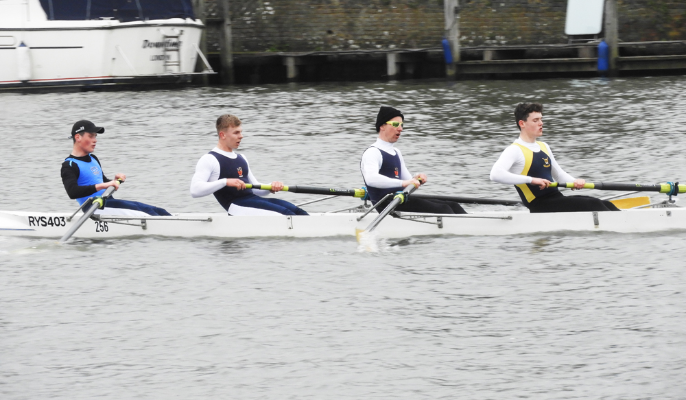 STRONG PERFORMANCES FROM 4 ISLAND CLUBS AT HENLEY FOURS AND EIGHTS HEAD