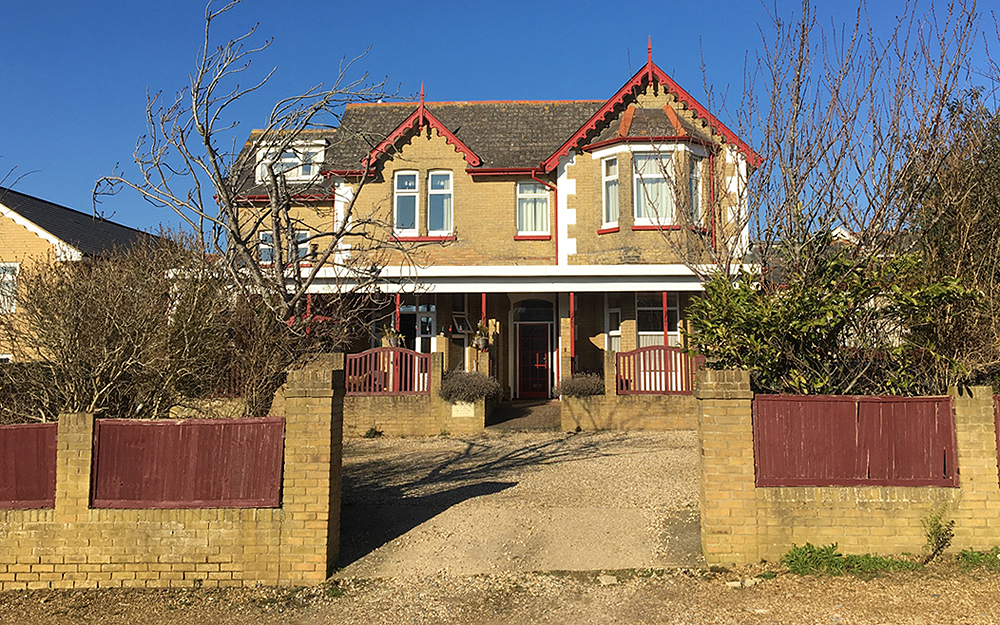 ISLE OF WIGHT LAND AND PROPERTIES EXPECTED TO BE SOLD IN BUMPER SPRING AUCTION