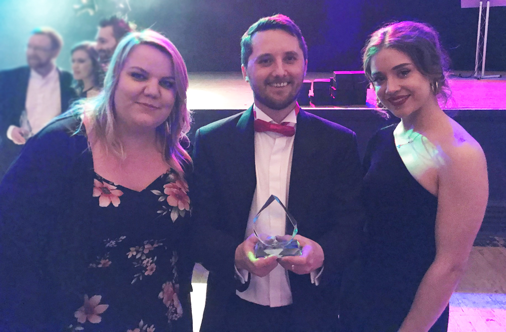 BRIGHTBULB DESIGN PICK UP BUSINESS EXCELLENCE AWARD IN PORTSMOUTH