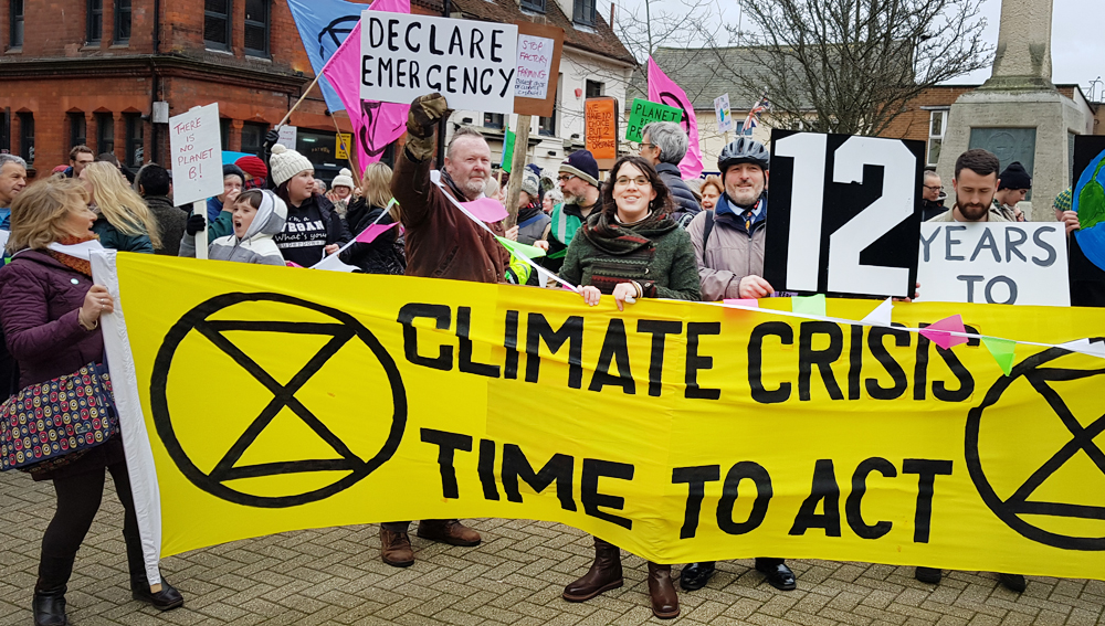 VIX LOWTHION WRITES TO HEADTEACHERS TO ASK FOR COMPASSION AND CONSIDERATION OVER ‘SCHOOL STRIKE 4 CLIMATE’