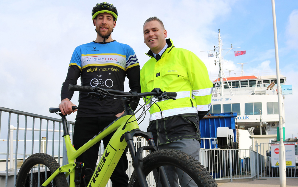 WIGHTLINK WIGHT MOUNTAIN TEAM RIDER TAKES ON ELECTRIC CHALLENGE