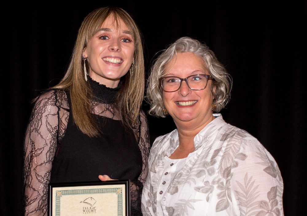 ISLE OF WIGHT COUNCIL SUPPORTS AND CELEBRATES APPRENTICES