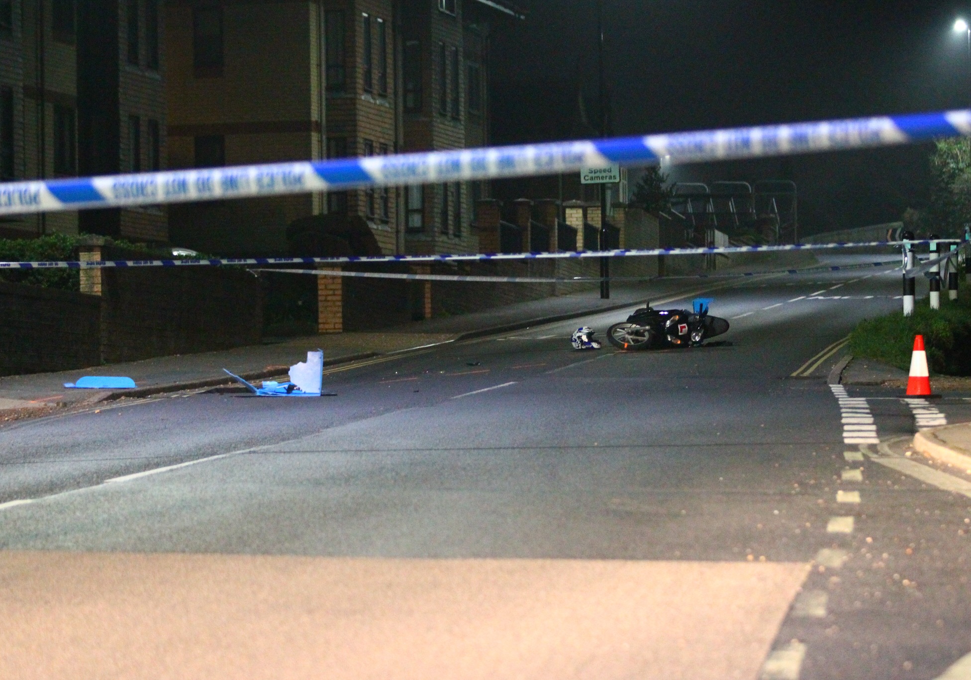 POLICE SEAL OFF ROAD FOLLOWING SERIOUS MOTORCYCLE CRASH