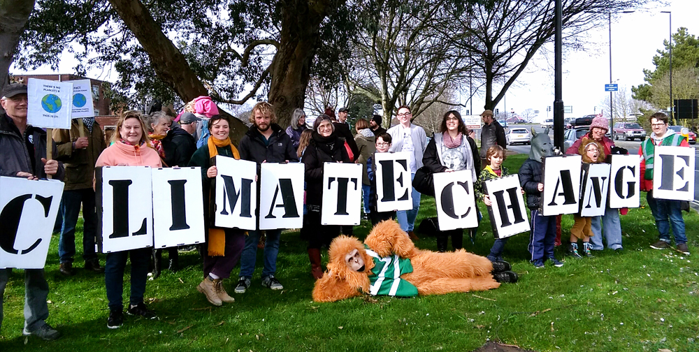 EXTINCTION REBELLION CAMPAIGNERS TO SUPPORT YOUTH STRIKE 4 CLIMATE