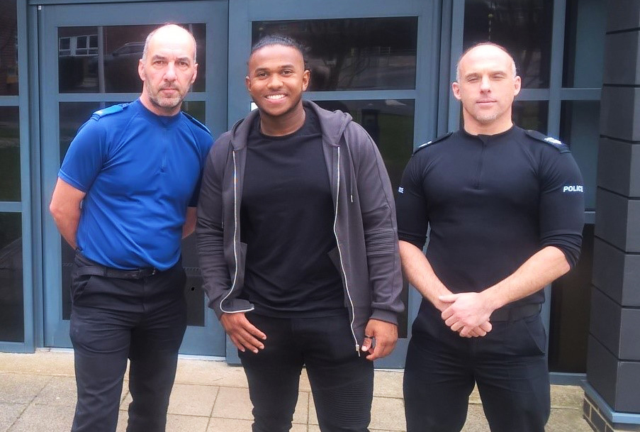 PRIDE OF BRITAIN AWARD WINNER SPEAKS TO ISLE OF WIGHT TEENAGERS ON KNIFE CRIME
