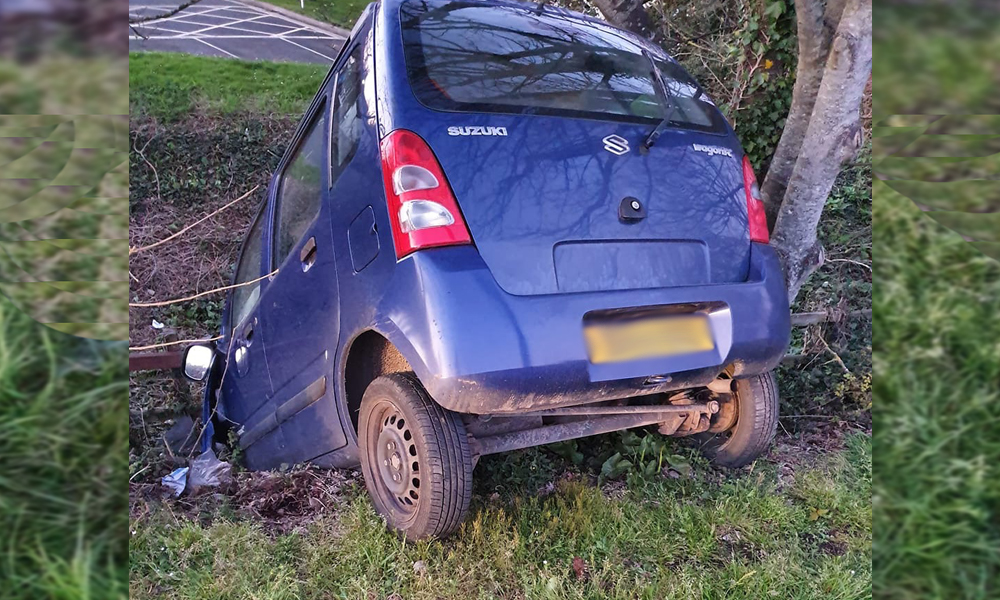 CAR LEAVES THE CARRIAGEWAY AND CRASHES DOWN EMBANKMENT IN NEWPORT