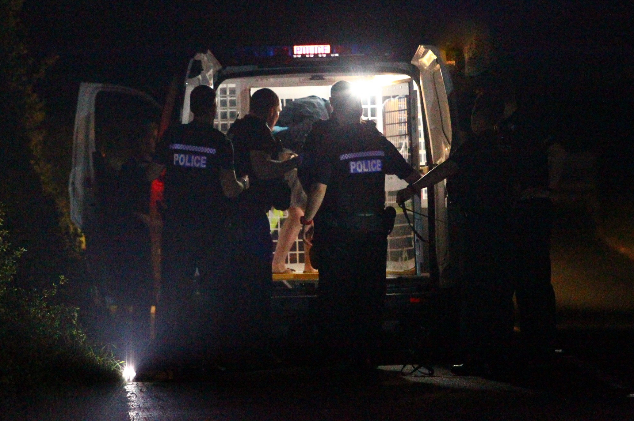 MAN ARRESTED ON SUSPICION OF DRIVING OFFENCES IN ASHEY