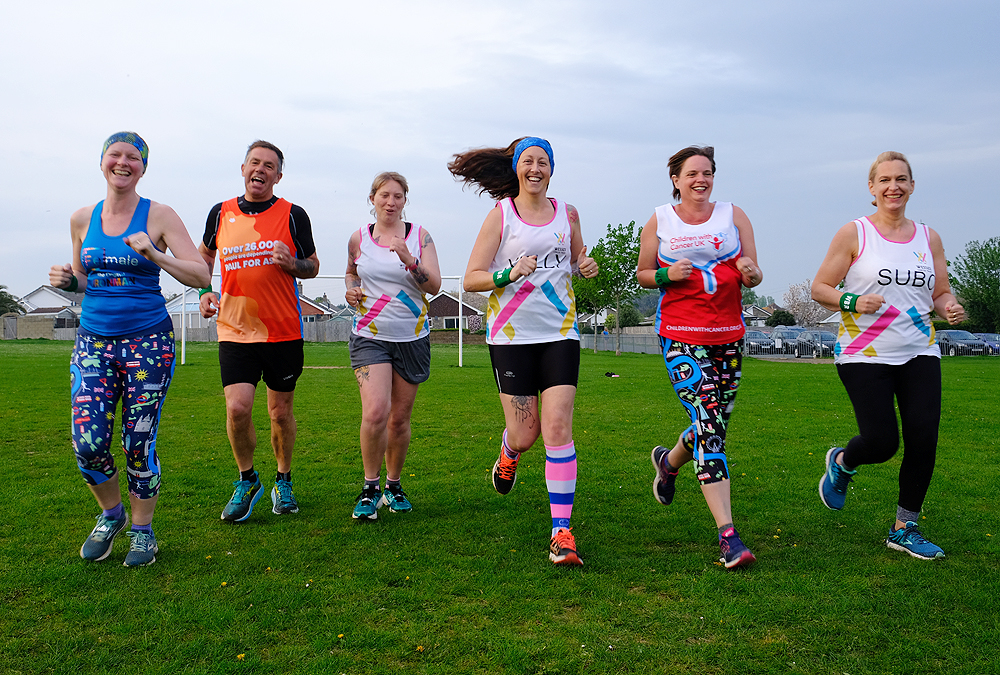 6 WOOTTON BRIDGE RUNNERS READY FOR LONDON MARATHON 2019