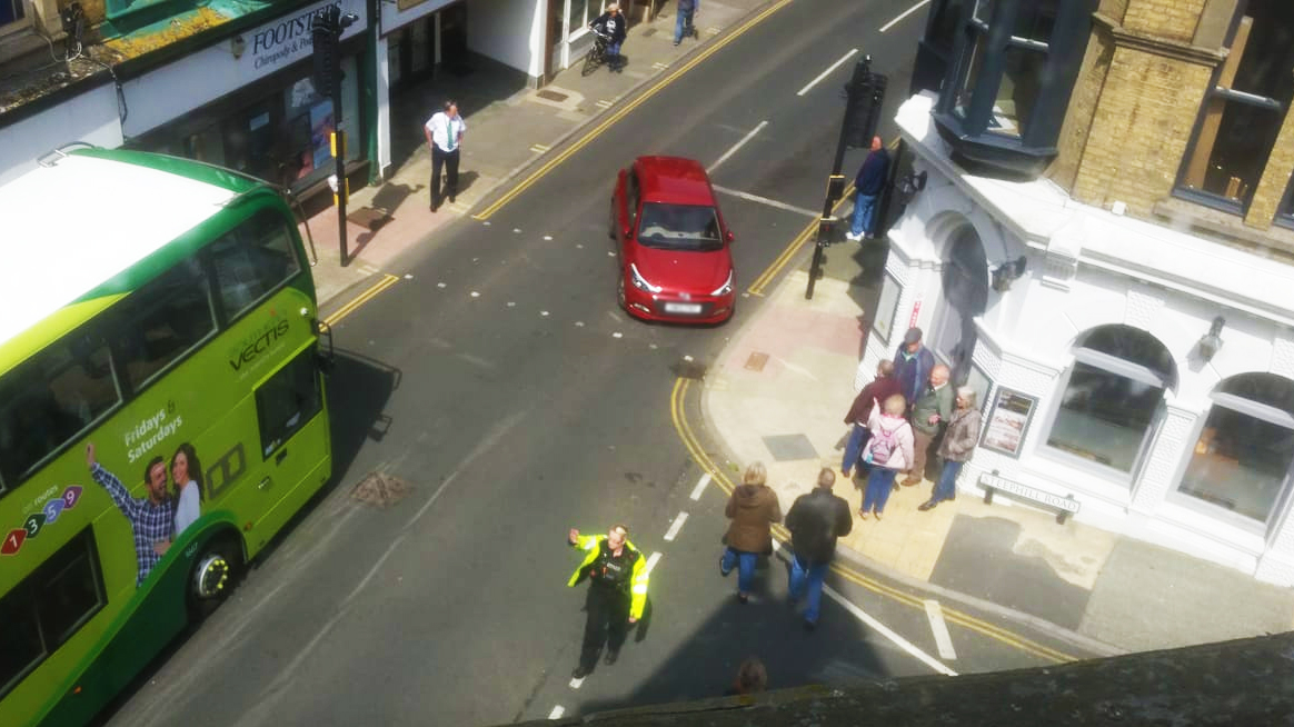 HANDBRAKE FAILURE SEES CAR BLOCK ROAD IN SHANKLIN