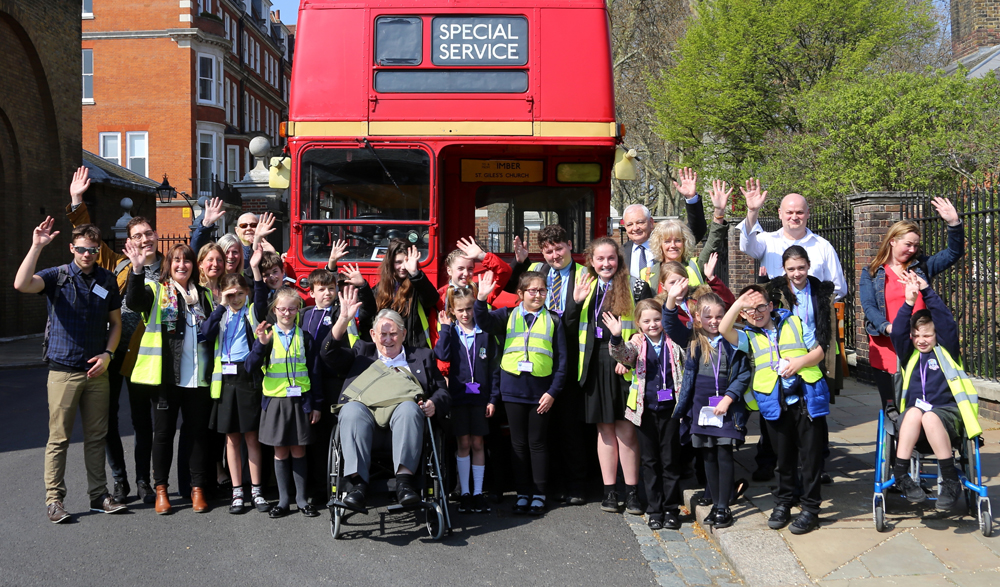 SANDOWN COMMUNITY KIDS VISIT THE CHELSEA PENSIONERS