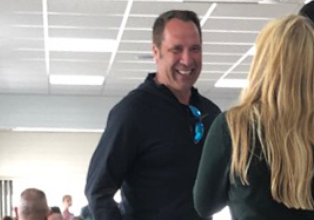 CELEBRITIES ENJOY BANK HOLIDAY WEEKEND SUNSHINE ON THE ISLE OF WIGHT