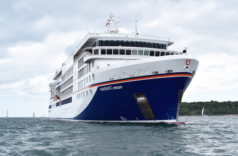 HANSEATIC NATURE WELCOMED TO COWES FOR THE FIRST TIME