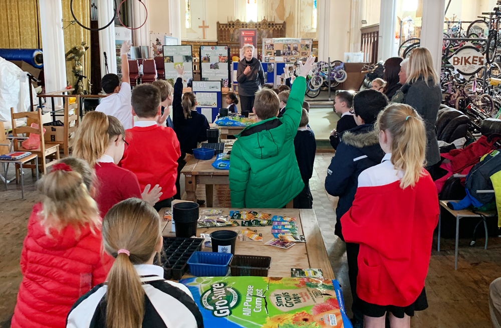 RYDE TOWN COUNCIL HOLDS LAUNCH EVENT FOR SCHOOLS RYDE IN BLOOM