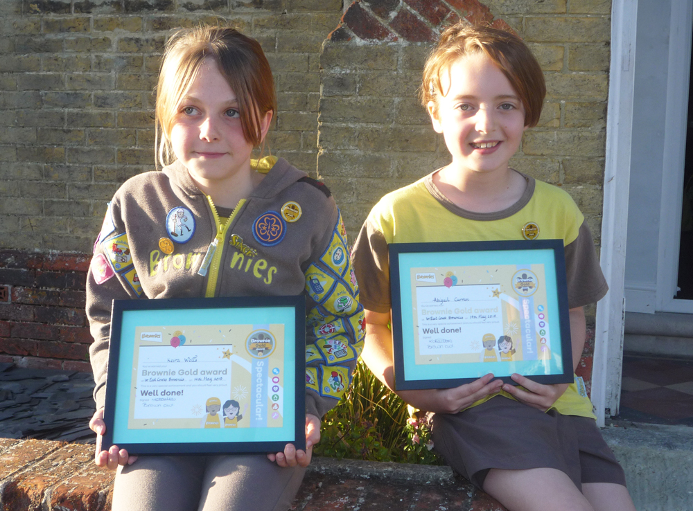 EAST COWES BROWNIES ACHIEVE GIRLGUIDING GOLD AWARDS