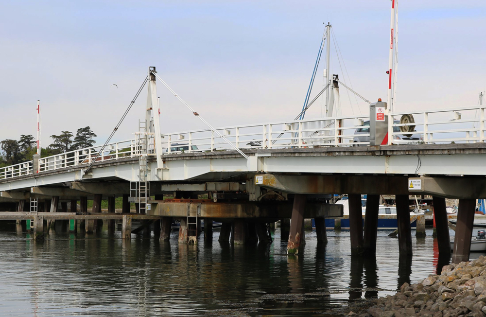 MAJOR SCHEME TO GET UNDERWAY TO REPAINT YARMOUTH BRIDGE
