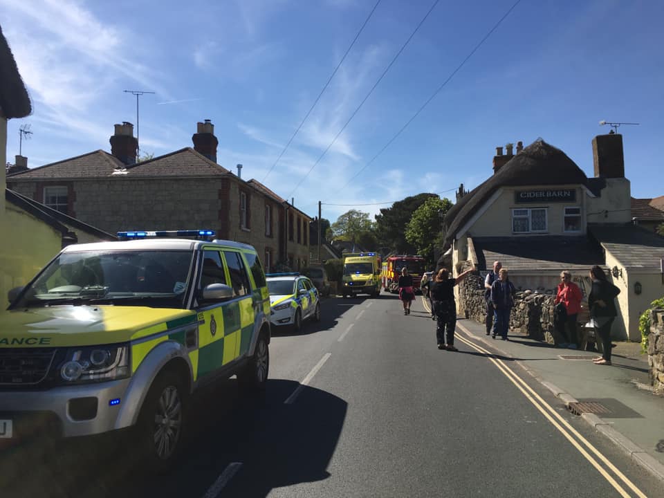 INCIDENT CLOSES MAIN ROAD THROUGH GODSHILL