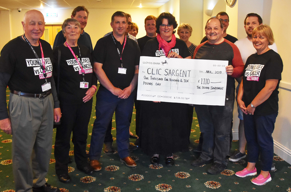 ISLAND SAVOYARDS DONATE OVER £1,000 TO CLIC SARGENT