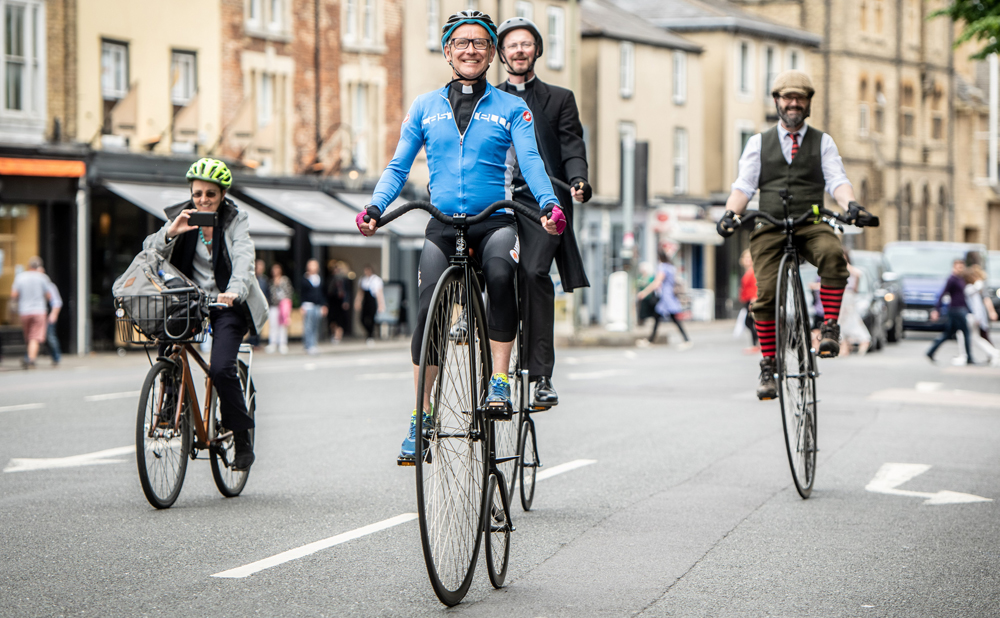 ISLE OF WIGHT VICAR GOES FOR A SPIN IN HISTORIC CHURCHES FUNDRAISER
