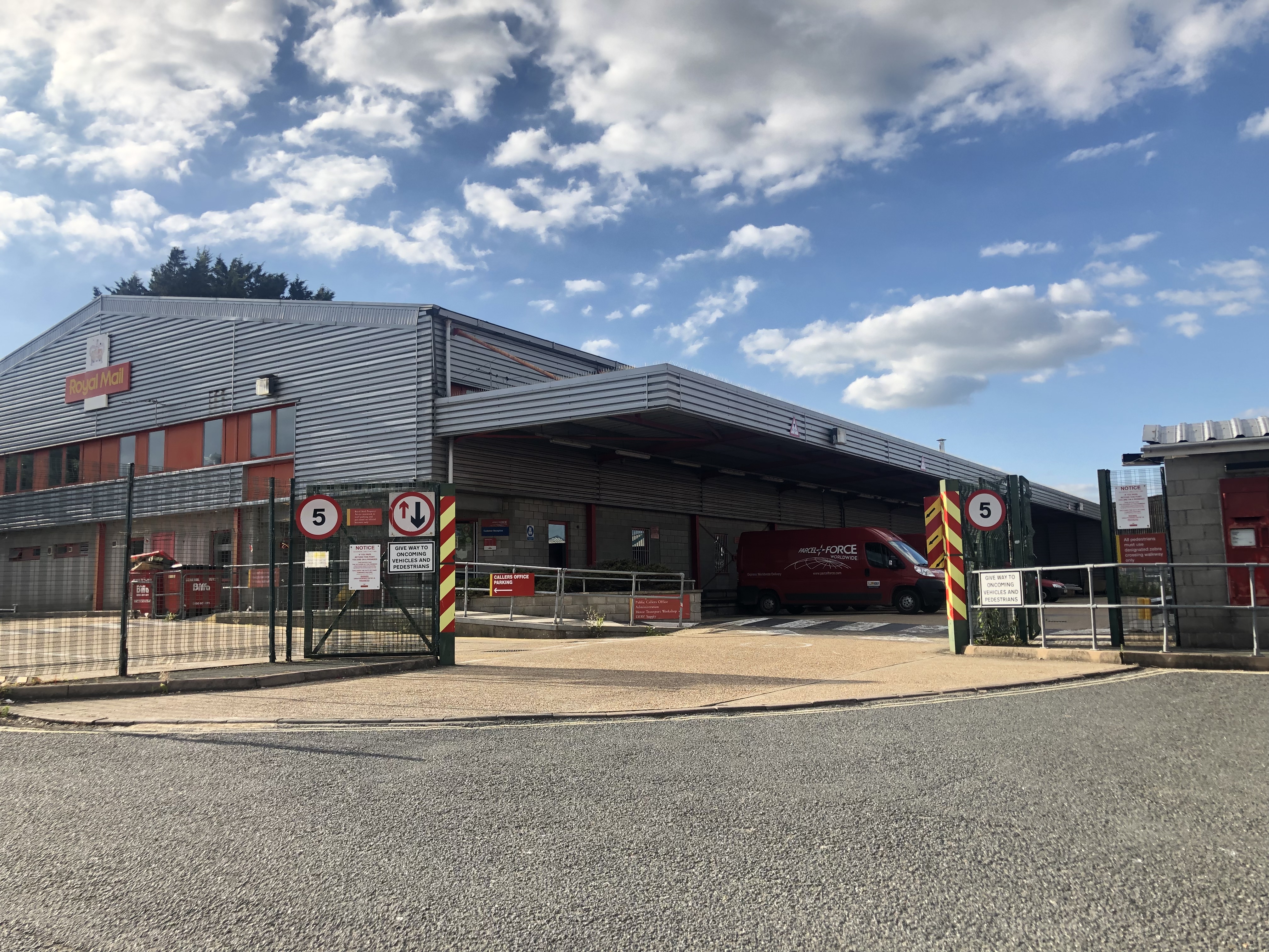 UPDATED: ELECTRICAL FIRE AT ROYAL MAIL DEPOT IN NEWPORT