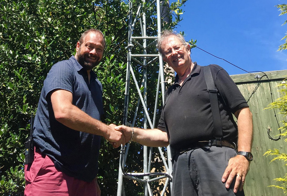 WIGHTSAR’S DIGITAL RADIO NETWORK GIVEN A BOOST THANKS TO VECTIS RADIO