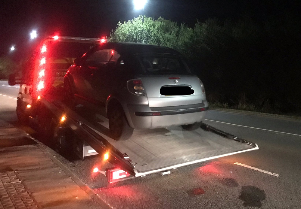 DRIVER CAUGHT BY POLICE FOR NO LICENCE, INSURANCE, TAX OR MOT