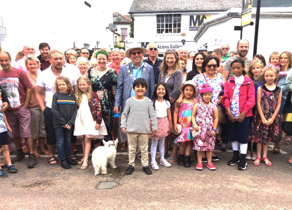 NEW ARTS CENTRE OPENS ITS DOORS IN RYDE