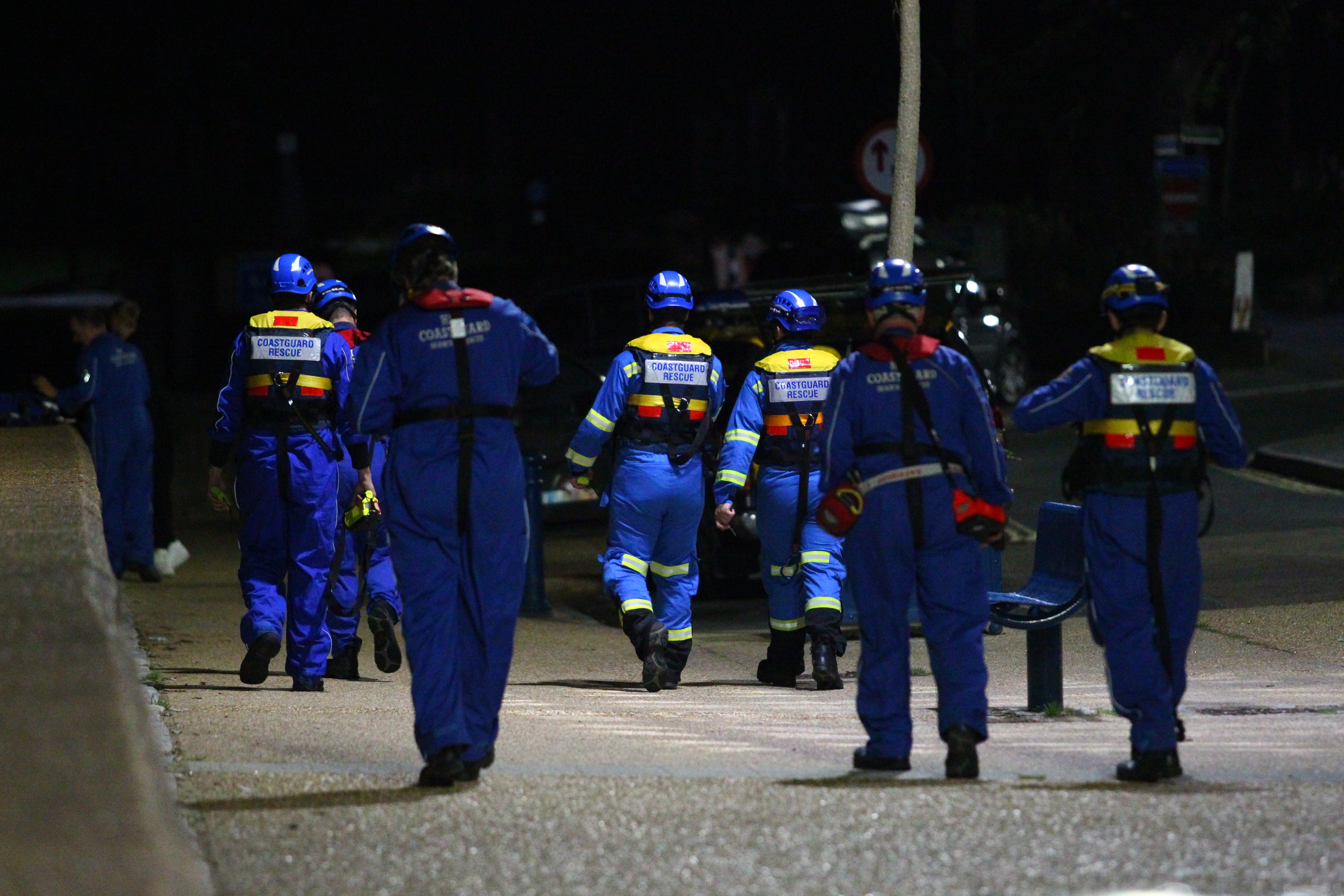 COASTGUARD CONDUCT SEARCH OF THE SHORE AT APPLEY