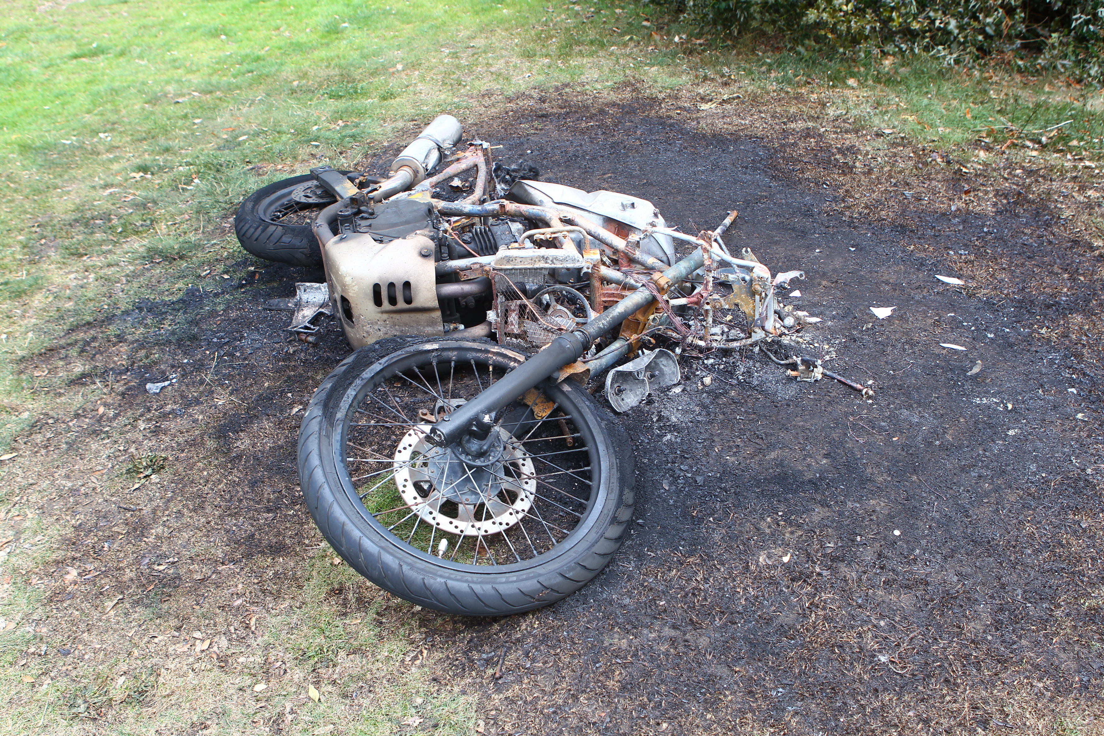 EARLY HOURS MOTORCYCLE FIRE EXTINGUISHED IN SANDOWN