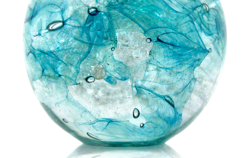 DEATH CHAT TO VISIT GLASS MEMORIAL MAKER