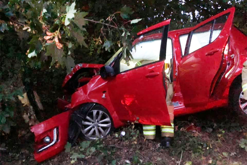 EMERGENCY SERVICES CALLED TO MIDDLE ROAD CRASH NEAR CALBOURNE