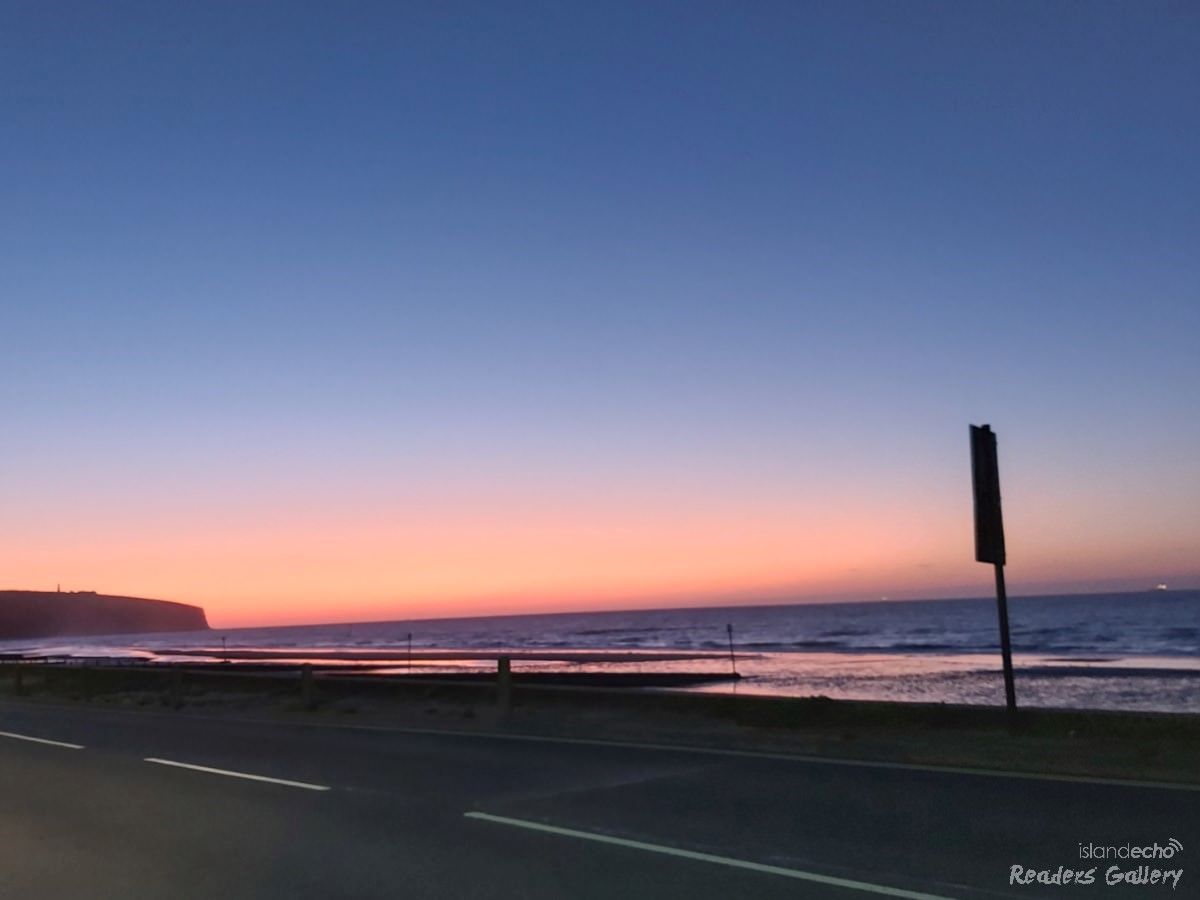 Yaverland Sunrise - Linda Walker
