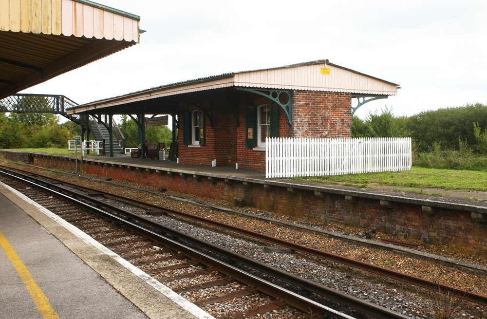 NEW TRAINS AND PASSING LOOP CONFIRMED AS FUTURE OF ISLAND LINE REVEALED
