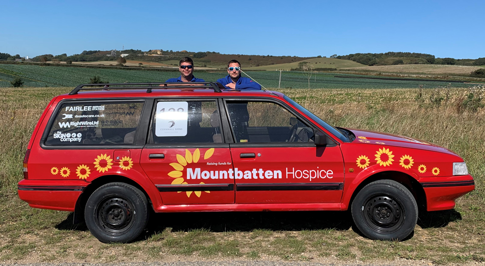 ISLE OF WIGHT DUO TO TAKE ON POMPEII OR BUST CHALLENGE IN AID OF MOUNTBATTEN