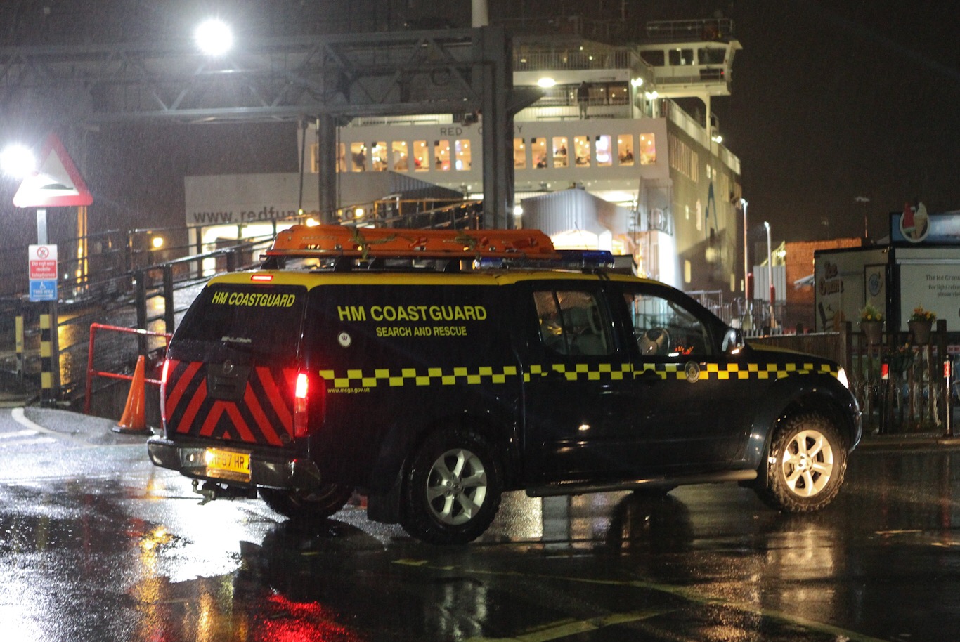 MEDICAL EMERGENCY AT EAST COWES CAUSES FERRY DELAYS