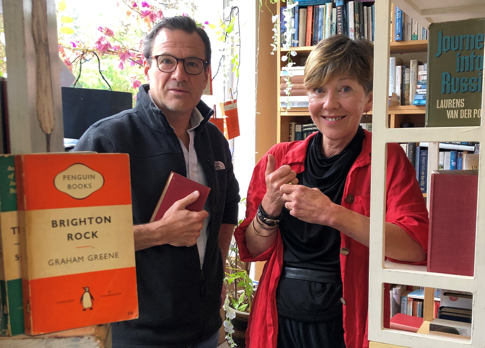 MP ASKS ISLANDERS TO SUPPORT LOCAL BOOKSHOPS