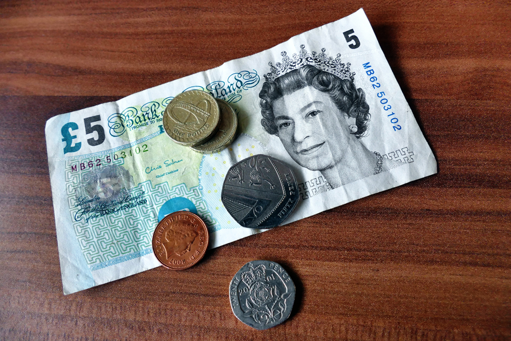 4,450 PEOPLE RECEIVING UNIVERSAL CREDIT ON THE ISLAND